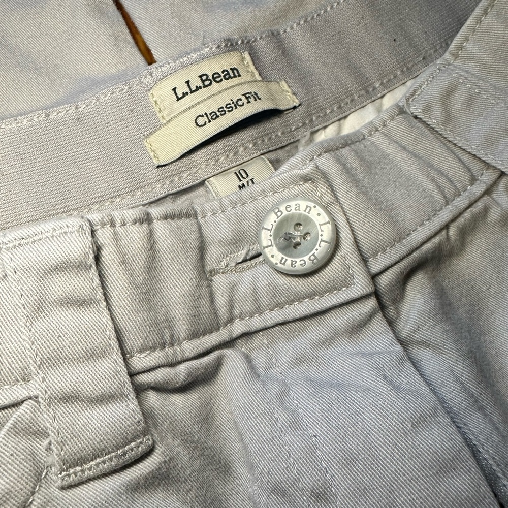 LL Bean Pants Women's 10 MT Classic Fit Chico Khaki Elastic Waist Pant